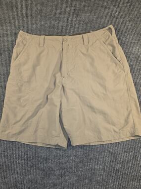 Royal Robbins Shorts Tan Size 38 Spot, Stain On Right Leg